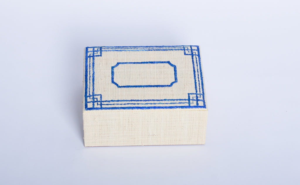 Store your jewelry in style with the Penelope Chinois Border Embroidery Jewelry Box. Made from eco-friendly materials and featuring intricate embroidery, this sustainable box combines function and elegance for your vanity or dresser.