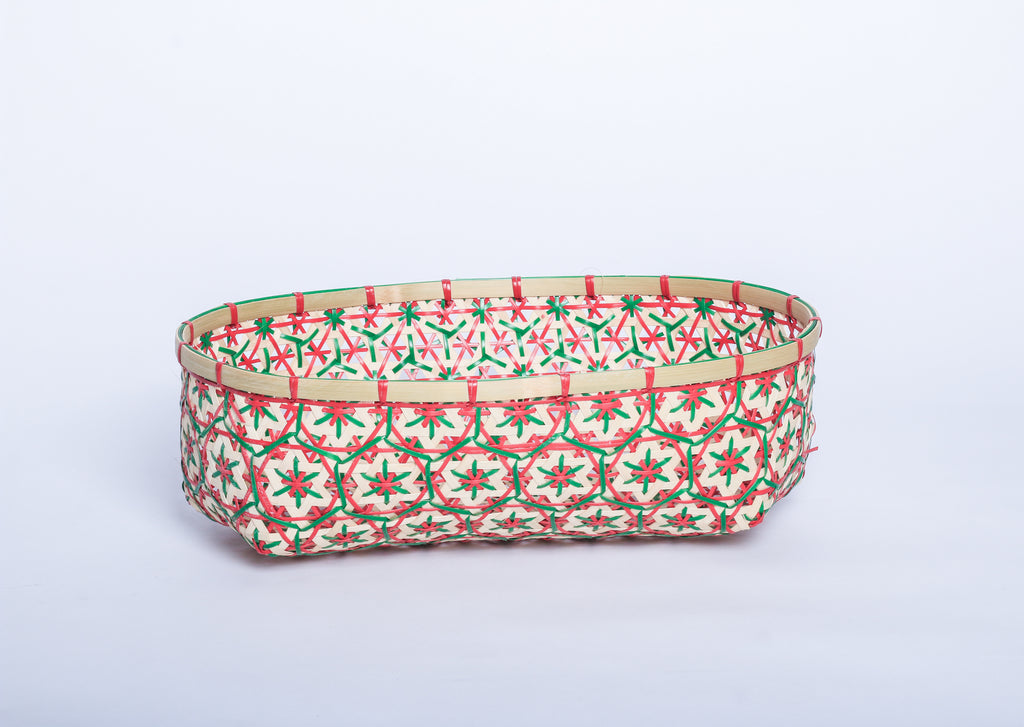 White and Red Faustina Festive Star Bread and Fruit Basket made from 100% natural plant fiber, featuring a celestial star motif. Perfect for organizing bread, fruits, and essentials while adding a decorative touch to your home. Sustainable design for eco-friendly living.